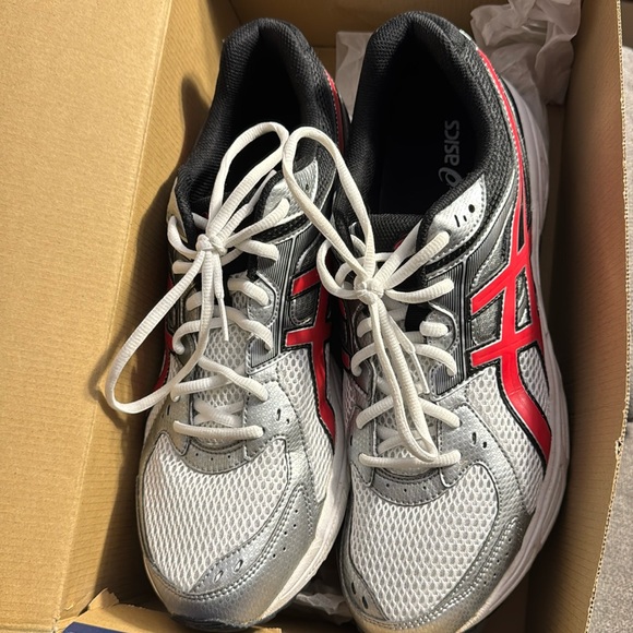 Asics Other - NWT Asics - Men’s gel contend 2 - size 13, color: white/red/black